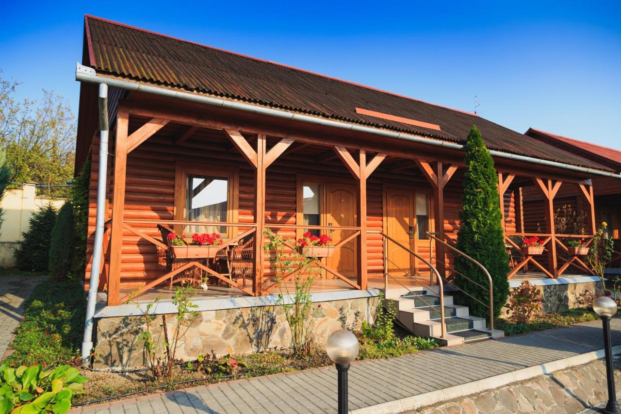 Europe Hotel Uzhhorod Bagian luar foto