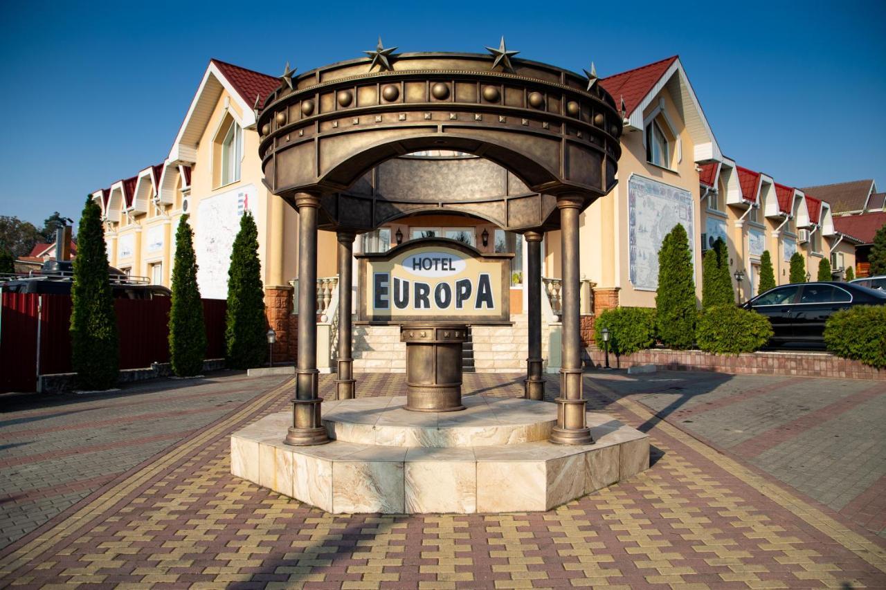 Europe Hotel Uzhhorod Bagian luar foto